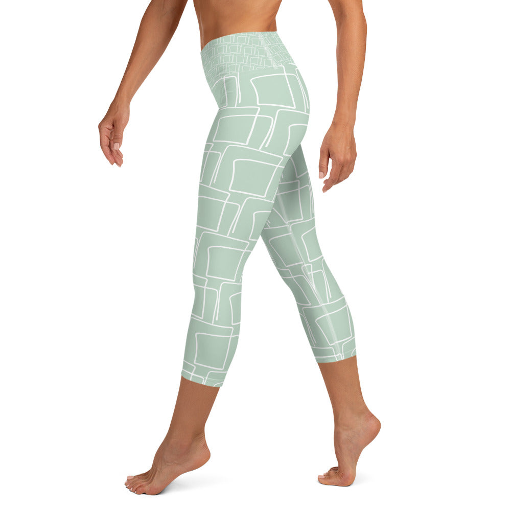 Shapes Capri Leggings
