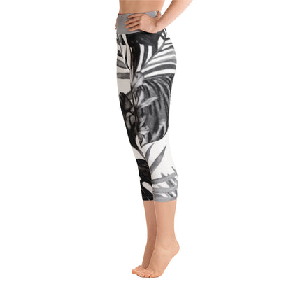 Shades of Grey Multi Leaf Capri Leggings